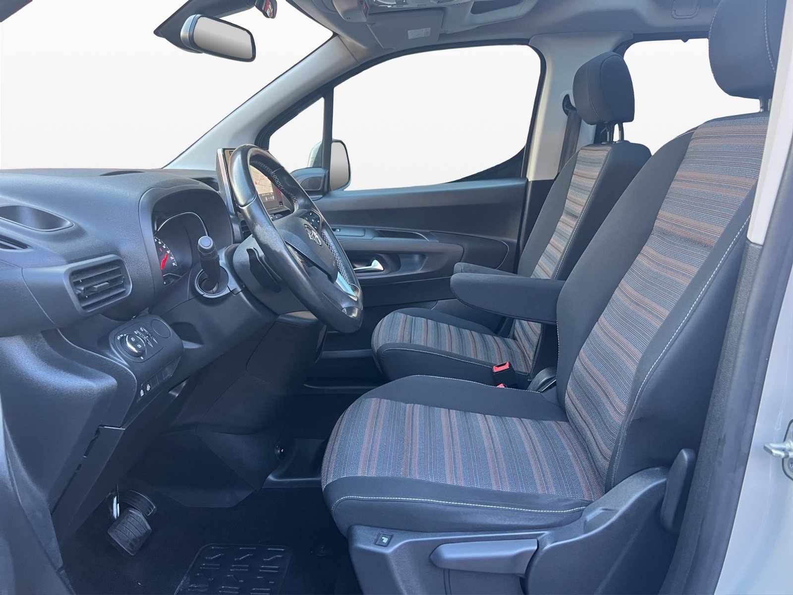 OPEL Combo Life 1.5 Innovation, Diesel, Occasion / Utilisé, Automatique - 7