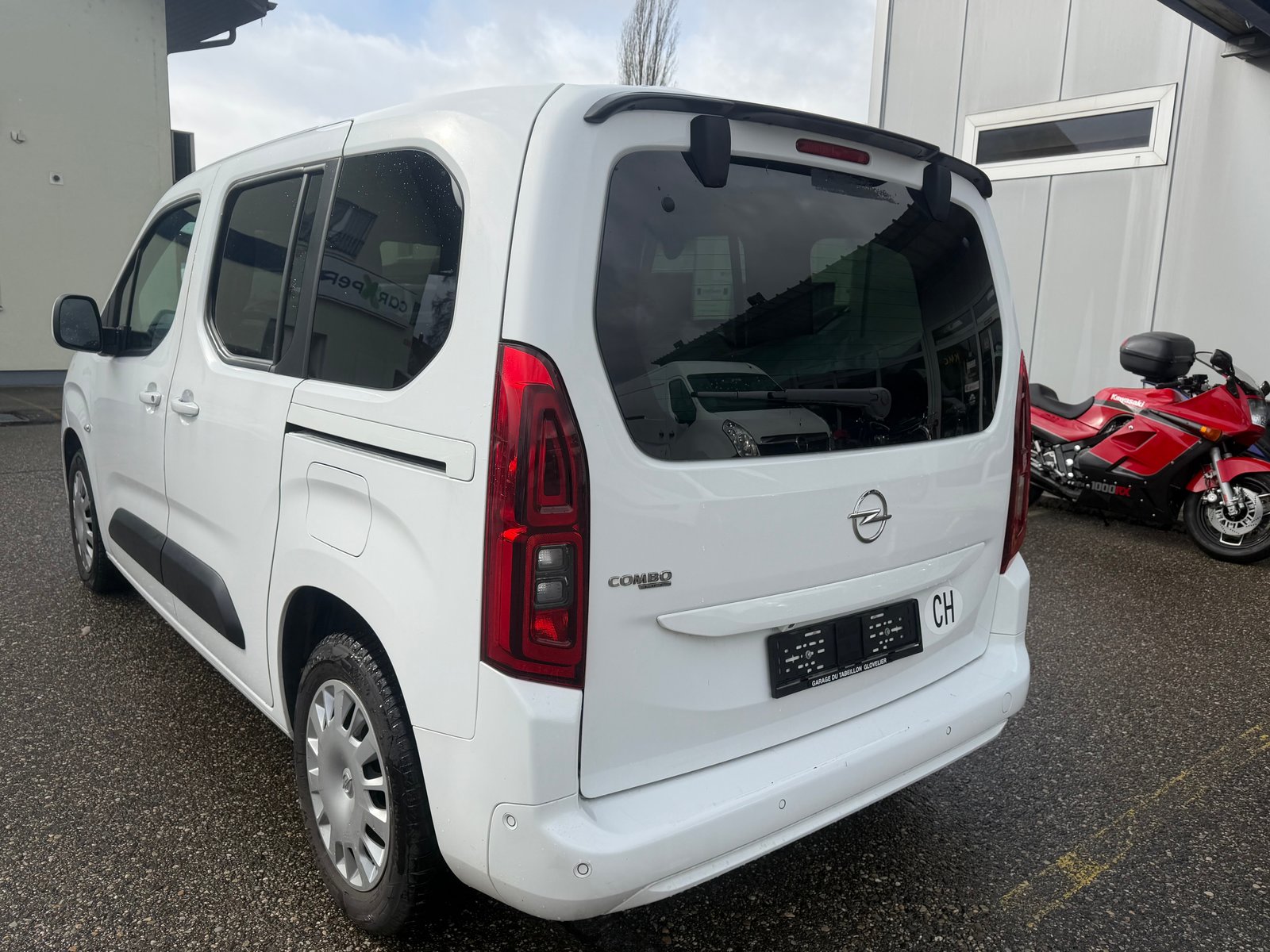 OPEL Combo Life 1.2 Essentia Automat, Essence, Occasion / Utilisé, Automatique - 6
