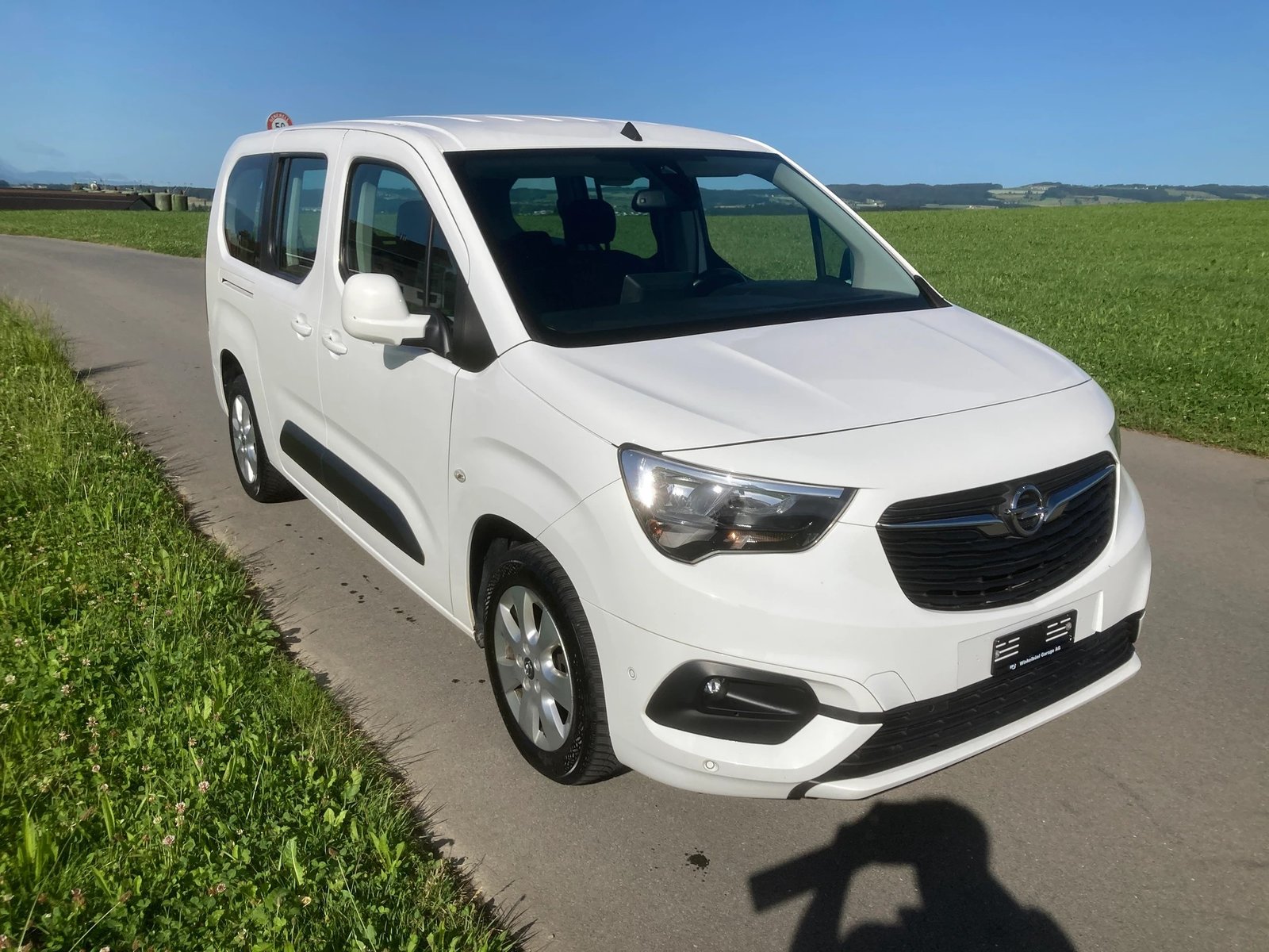 OPEL Combo Life XL 1.2 Enjoy mit Anhängerkupplung, Petrol, Second hand / Used, Automatic - 2