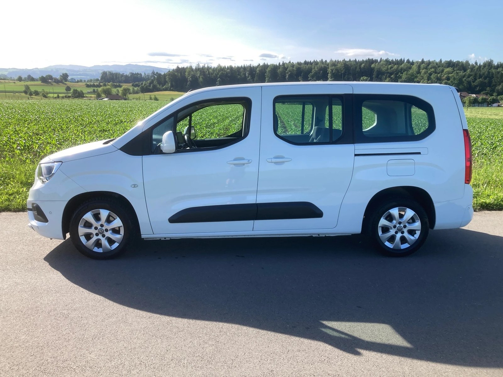 OPEL Combo Life XL 1.2 Enjoy mit Anhängerkupplung, Petrol, Second hand / Used, Automatic - 5