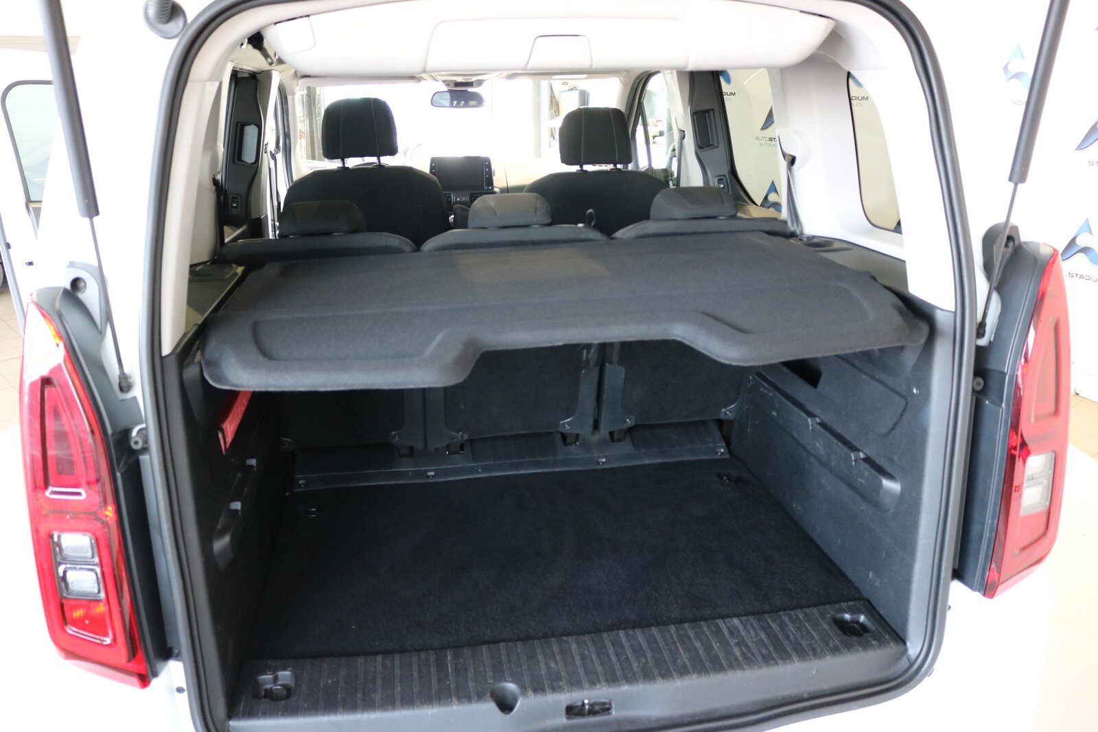 OPEL Combo Life 1.2 Innovation, Essence, Occasion / Utilisé, Manuelle - 5