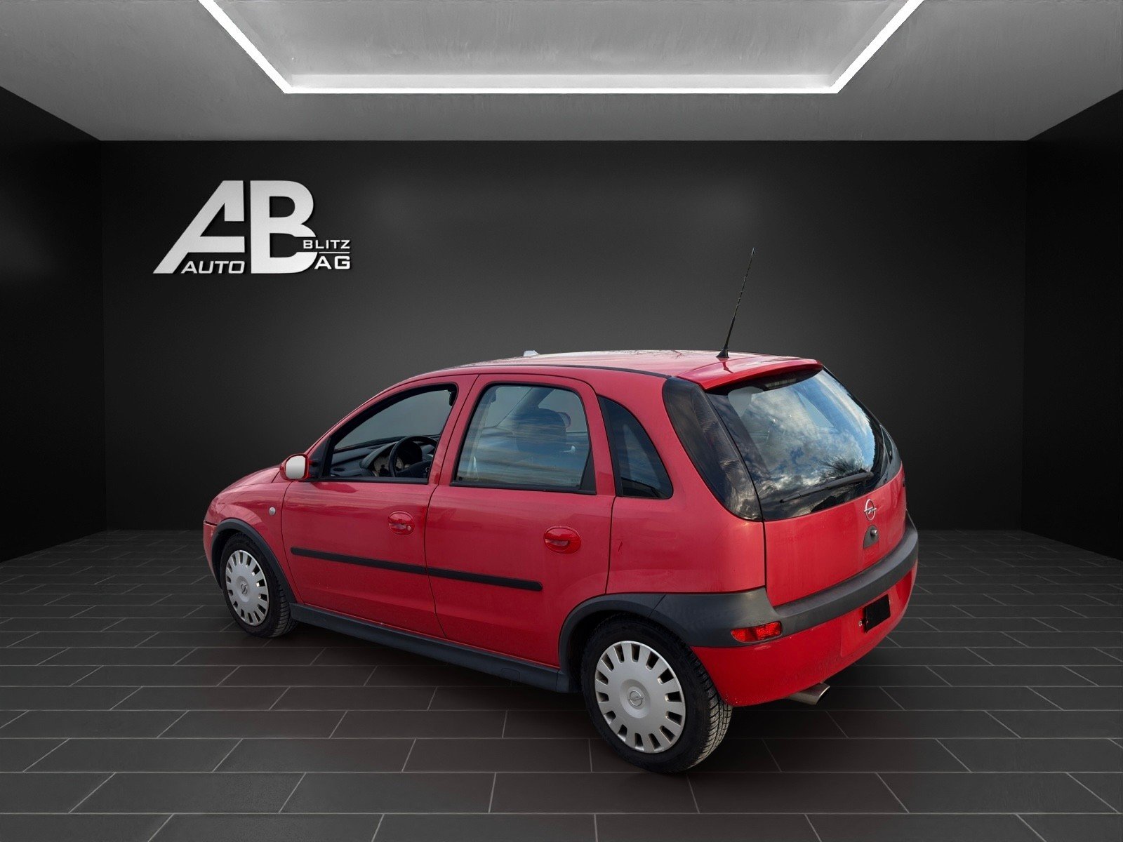 OPEL Corsa 1.8 16V GSi, Petrol, Second hand / Used, Manual - 3