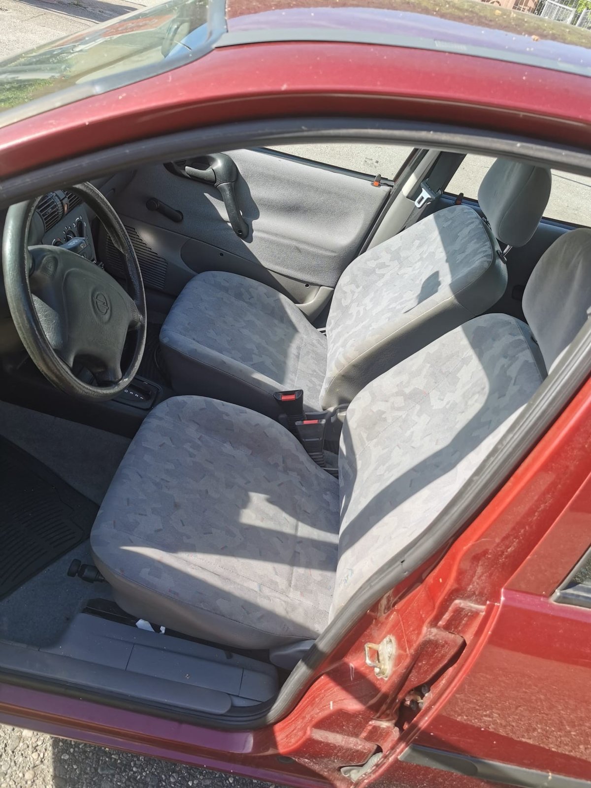 OPEL Corsa 1.4 16V CDX, Essence, Occasion / Utilisé, Automatique - 6