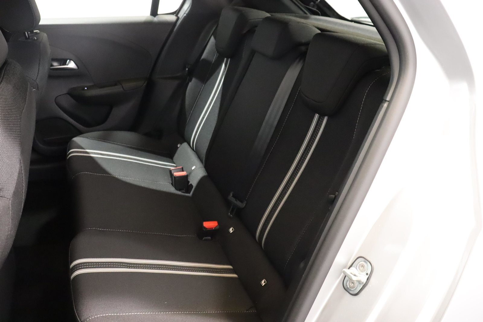 OPEL Corsa 1.2 T Hybrid Viva, Hybride Léger Essence/Électricité, Voiture nouvelle, Automatique - 5