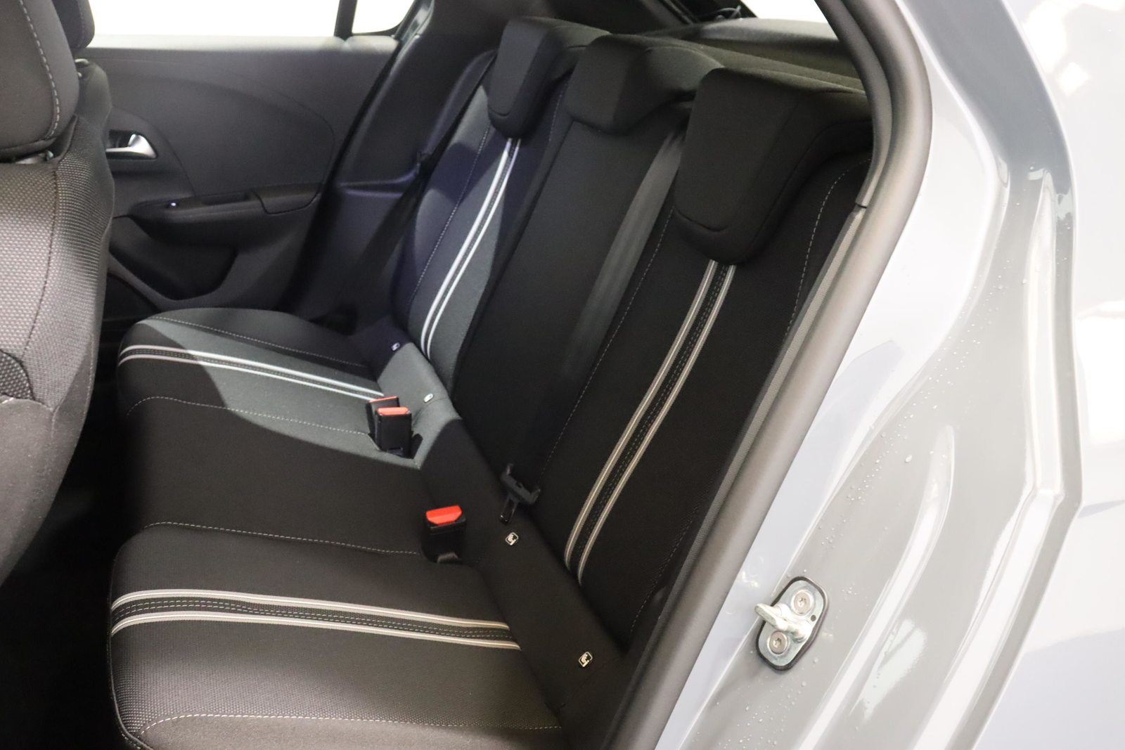 OPEL Corsa 1.2 T Hybrid Viva, Hybride Léger Essence/Électricité, Voiture nouvelle, Automatique - 5