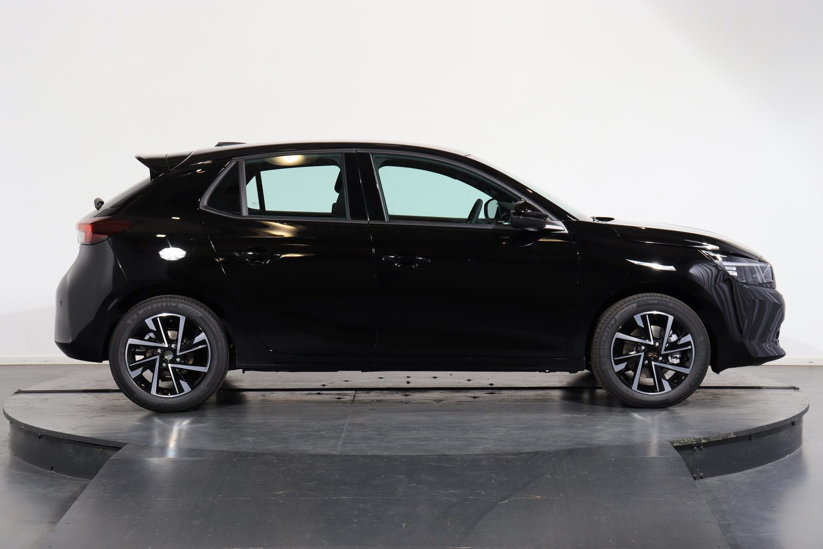 OPEL Corsa 1.2 T Hybrid Viva, Hybride Léger Essence/Électricité, Voiture nouvelle, Automatique - 2
