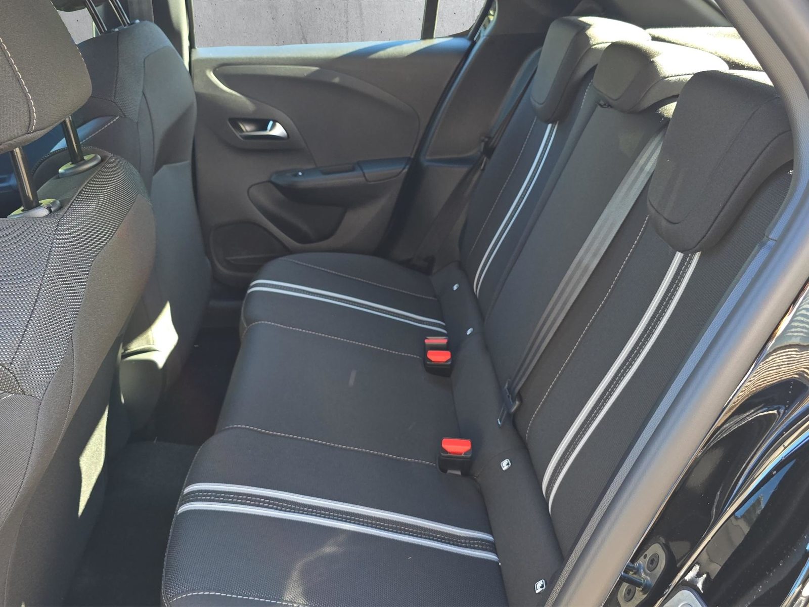 OPEL Corsa 1.2 T Hybrid Viva, Hybride Léger Essence/Électricité, Voiture nouvelle, Automatique - 4