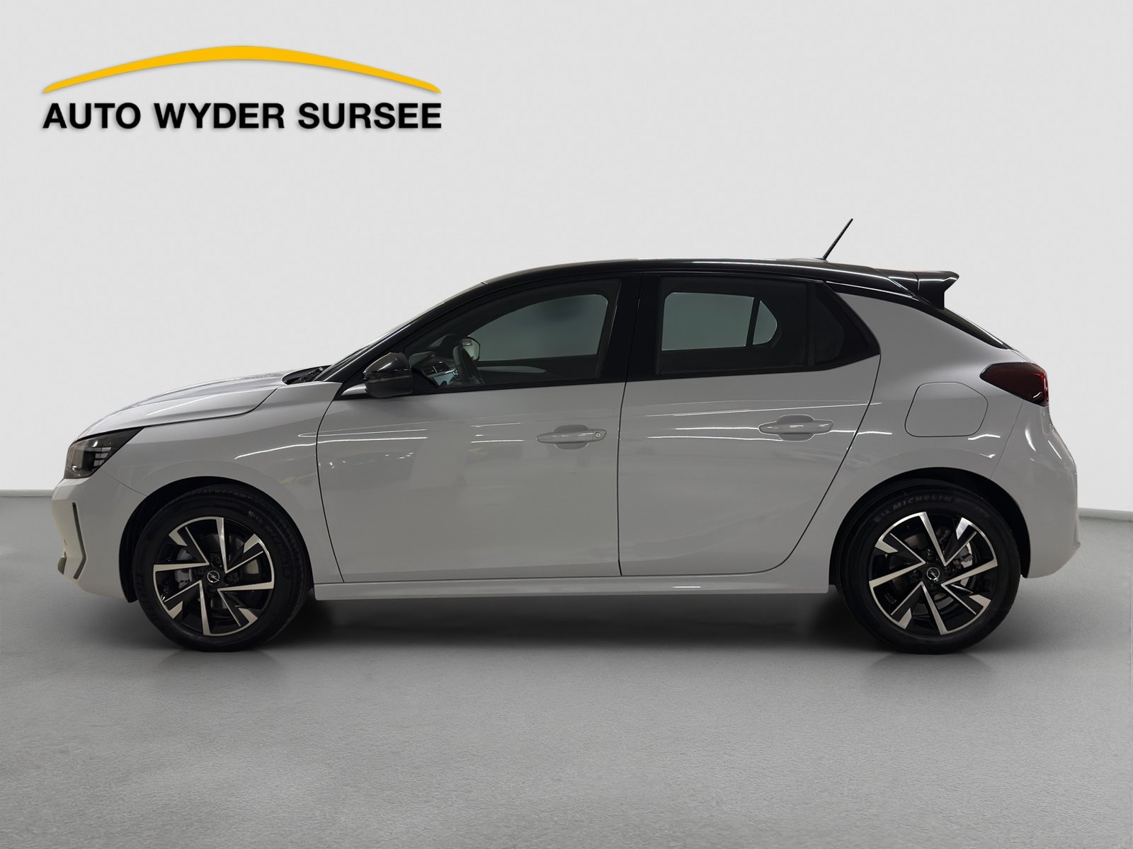 OPEL Corsa 1.2 T Hybrid Viva, Mild-Hybrid Petrol/Electric, New car, Automatic - 3