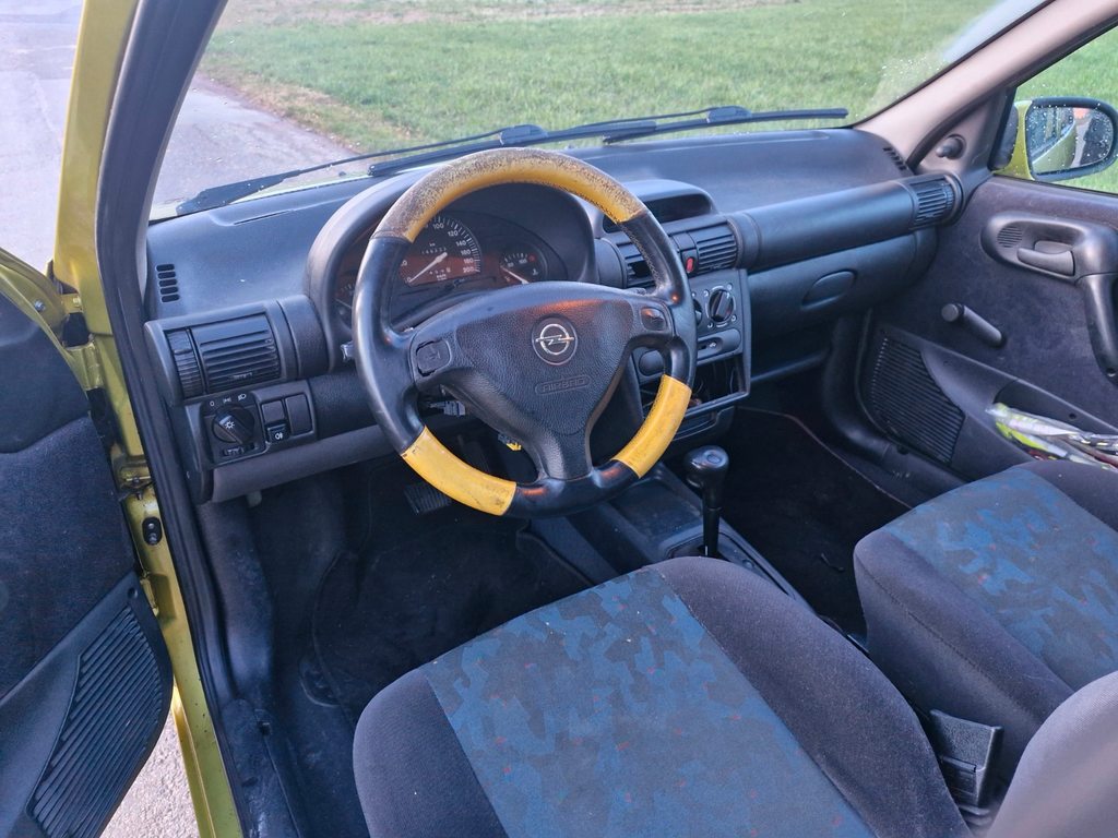 OPEL Corsa 1.2i 16V Young, Essence, Occasion / Utilisé, Automatique - 5