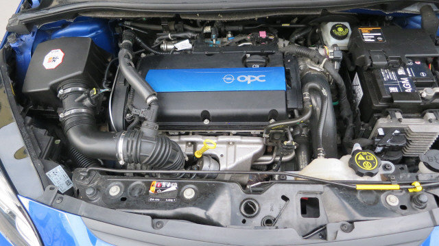 OPEL Corsa 1.6 Turbo OPC, Occasion / Utilisé, Manuelle - 5
