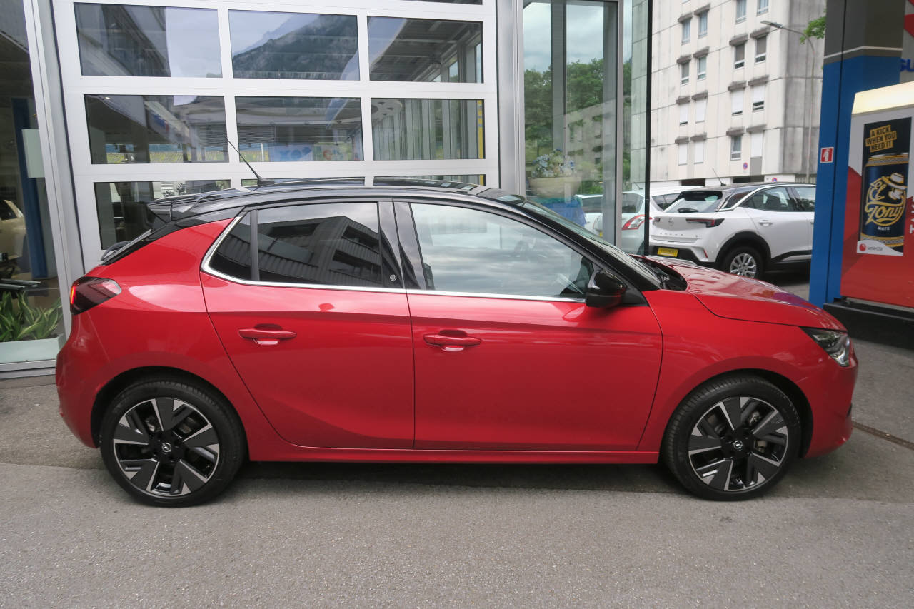 OPEL Corsa-e Elegance, Électrique, Occasion / Utilisé, Automatique - 2
