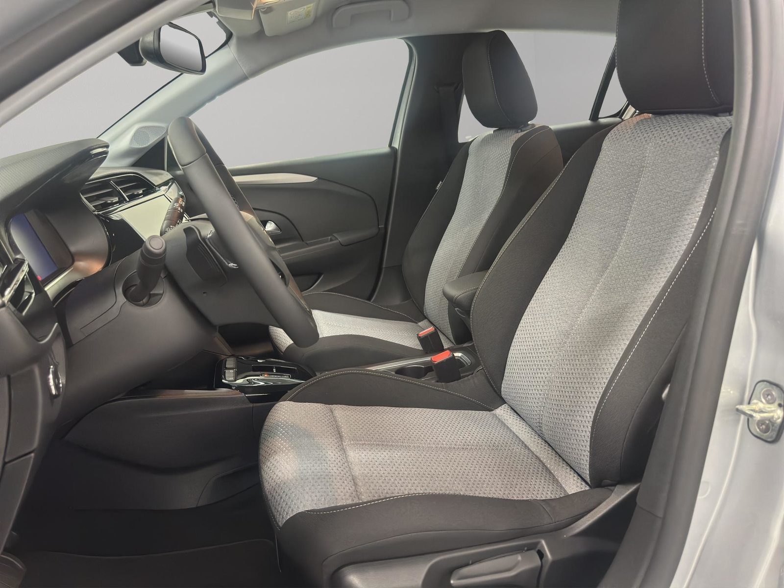 OPEL Corsa 1.2 T Edition, Essence, Occasion / Utilisé, Automatique - 6