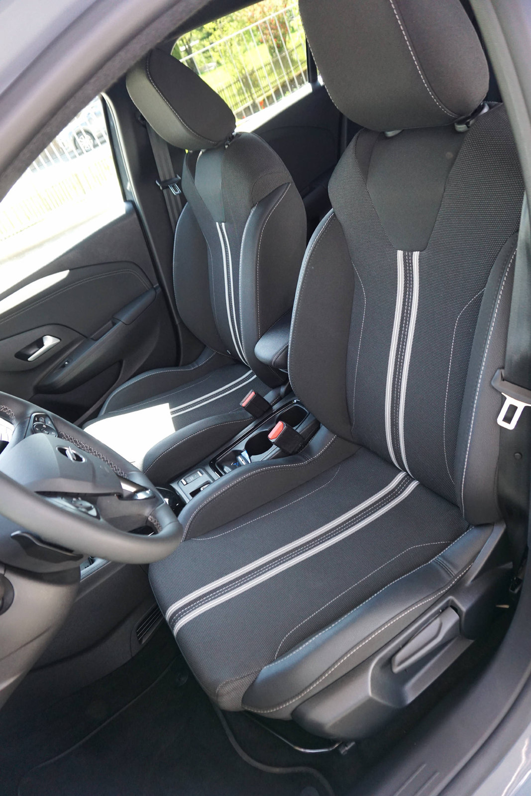 OPEL Corsa 1.2 T 145 Hybrid GS, Mild-Hybrid Benzin/Elektro, Occasion / Gebraucht, Automatik - 7