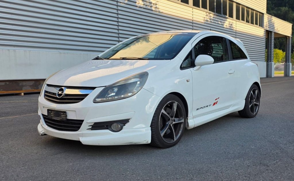 OPEL CORSA 1.6 T GSI, Petrol, Second hand / Used, Manual - 3