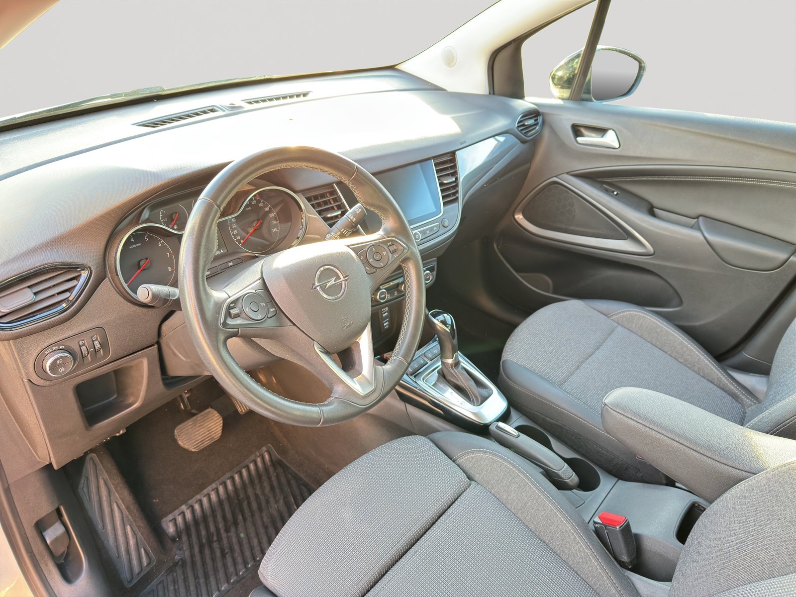 OPEL Crossland 1.2i Elegance Automat, Benzin, Occasion / Gebraucht, Automatik - 7