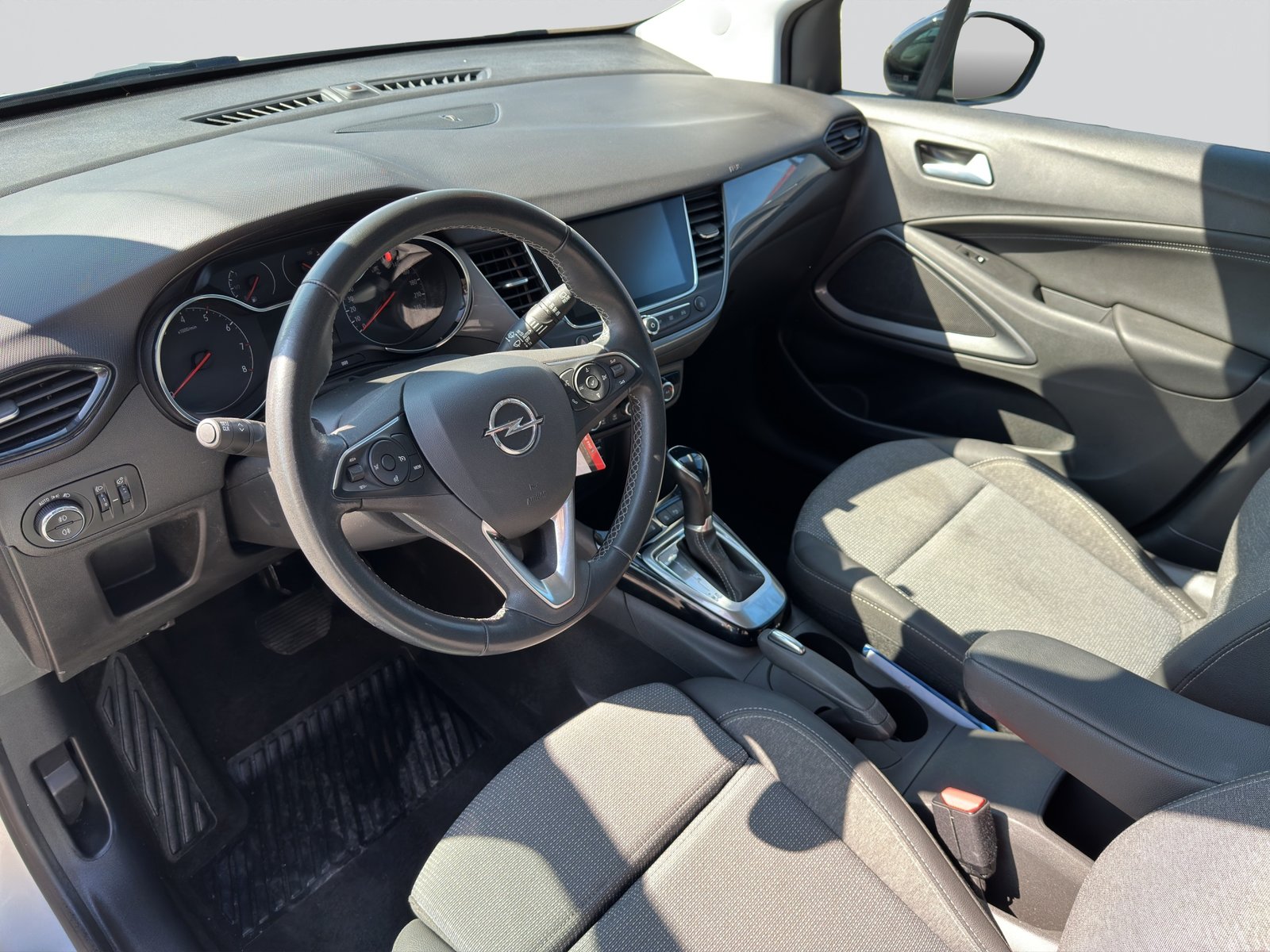 OPEL Crossland 1.2i Elegance Automat, Essence, Occasion / Utilisé, Automatique - 7