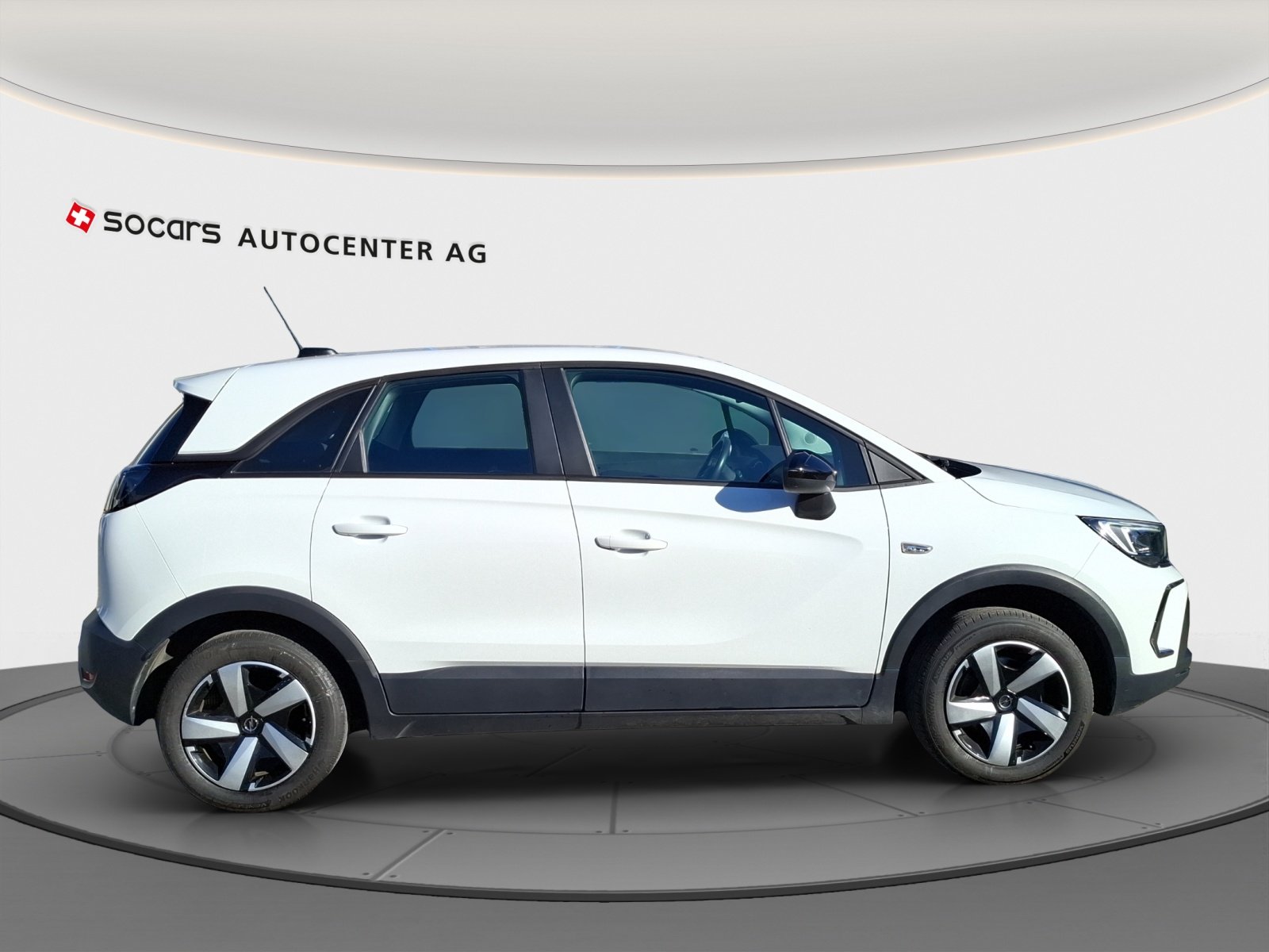 OPEL Crossland 1.2i Edition Automat // 8-fach bereift // Bre, Benzin, Occasion / Gebraucht, Automatik - 7
