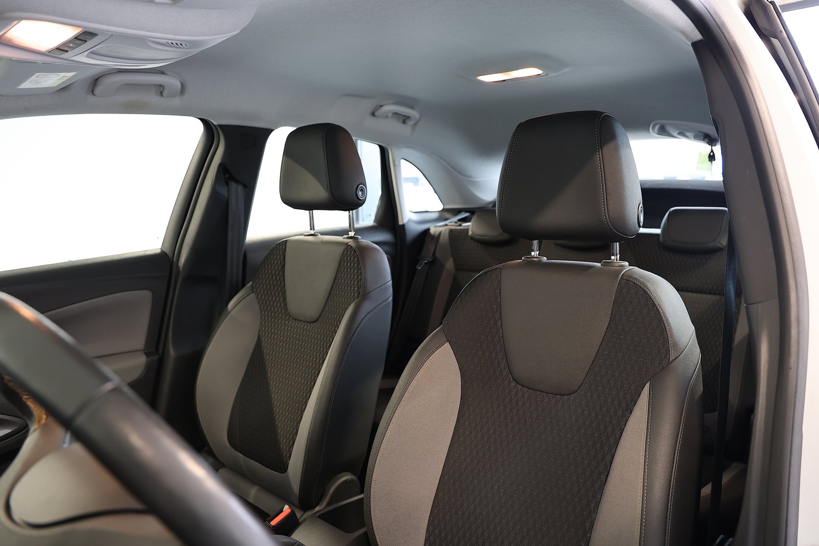 OPEL Crossland X 1.2i Excellence, Benzin, Occasion / Gebraucht, Handschaltung - 7