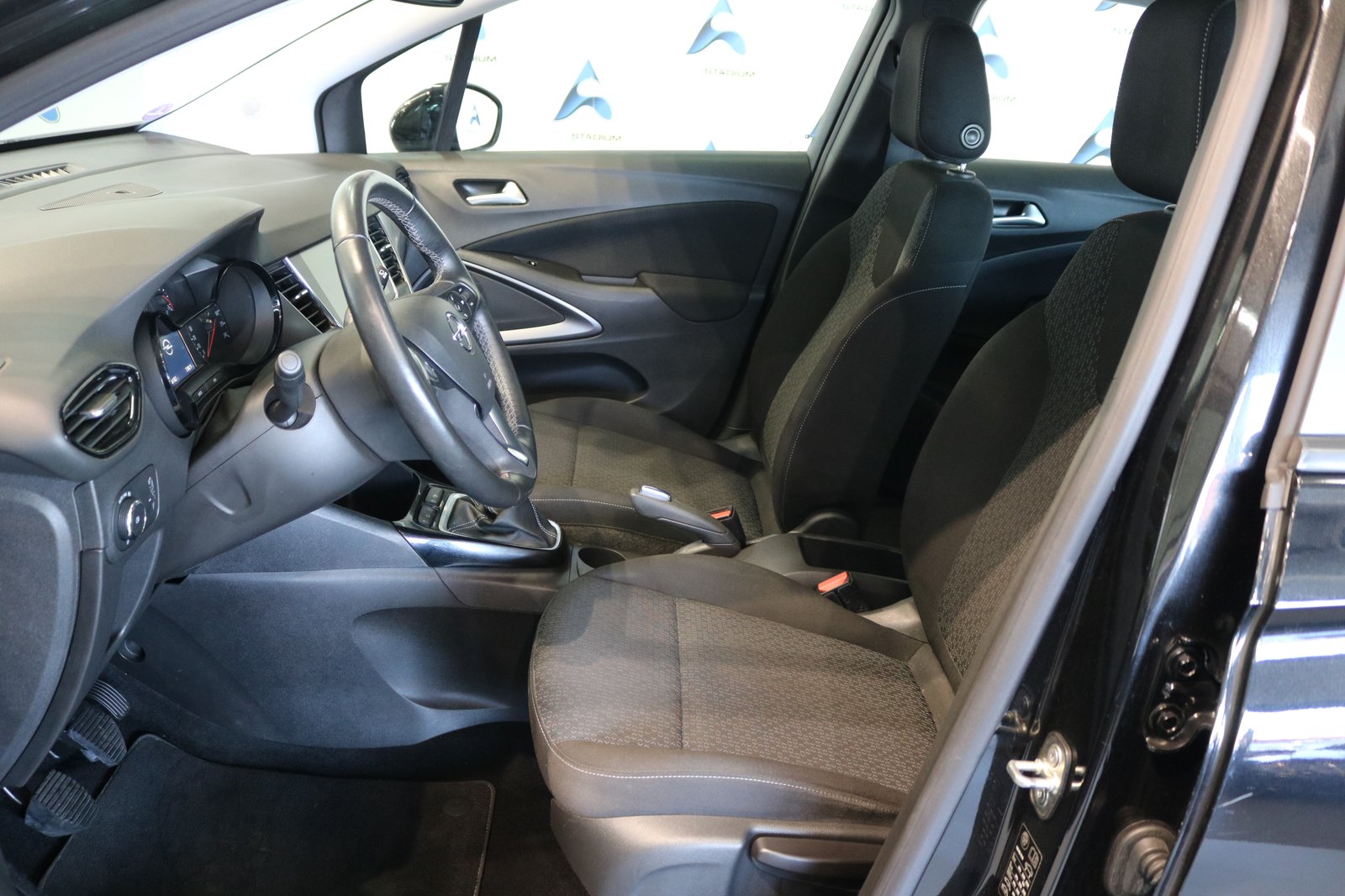OPEL Crossland X 1.2i 120 Years Edition, Petrol, Second hand / Used, Manual - 6