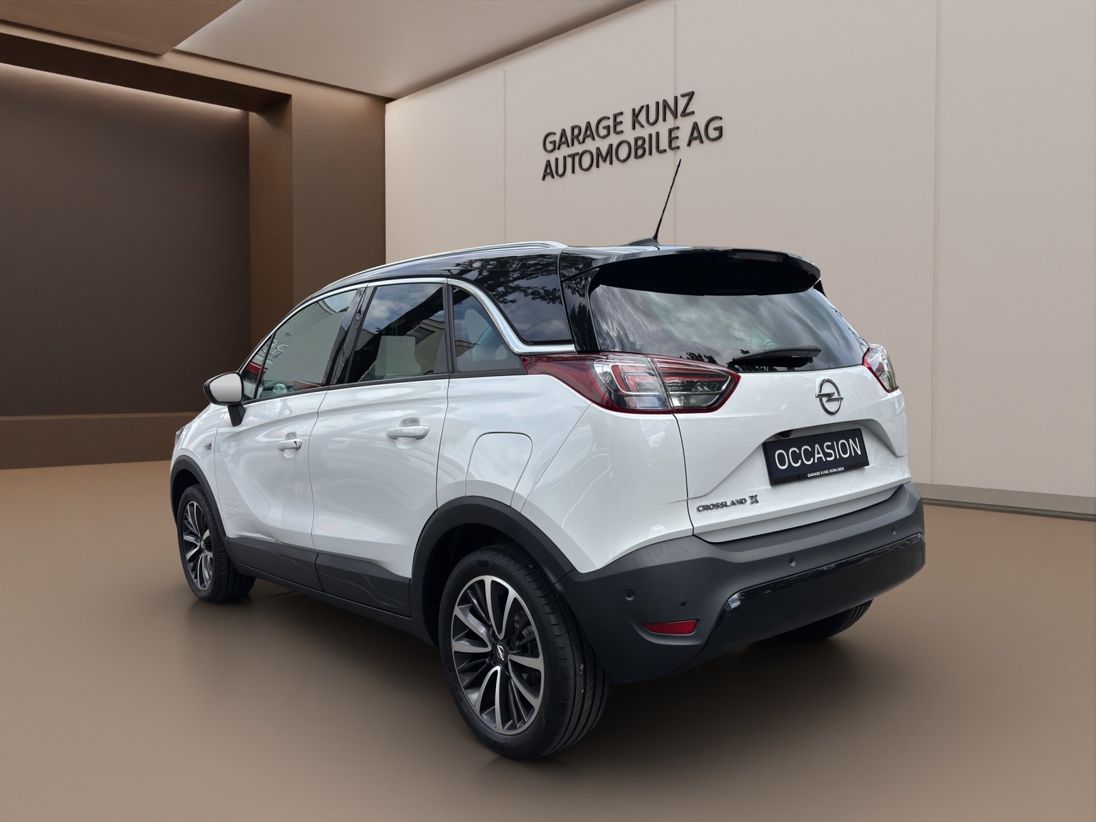 OPEL Crossland X 1.2i Enjoy Automatik, Petrol, Second hand / Used, Automatic - 2