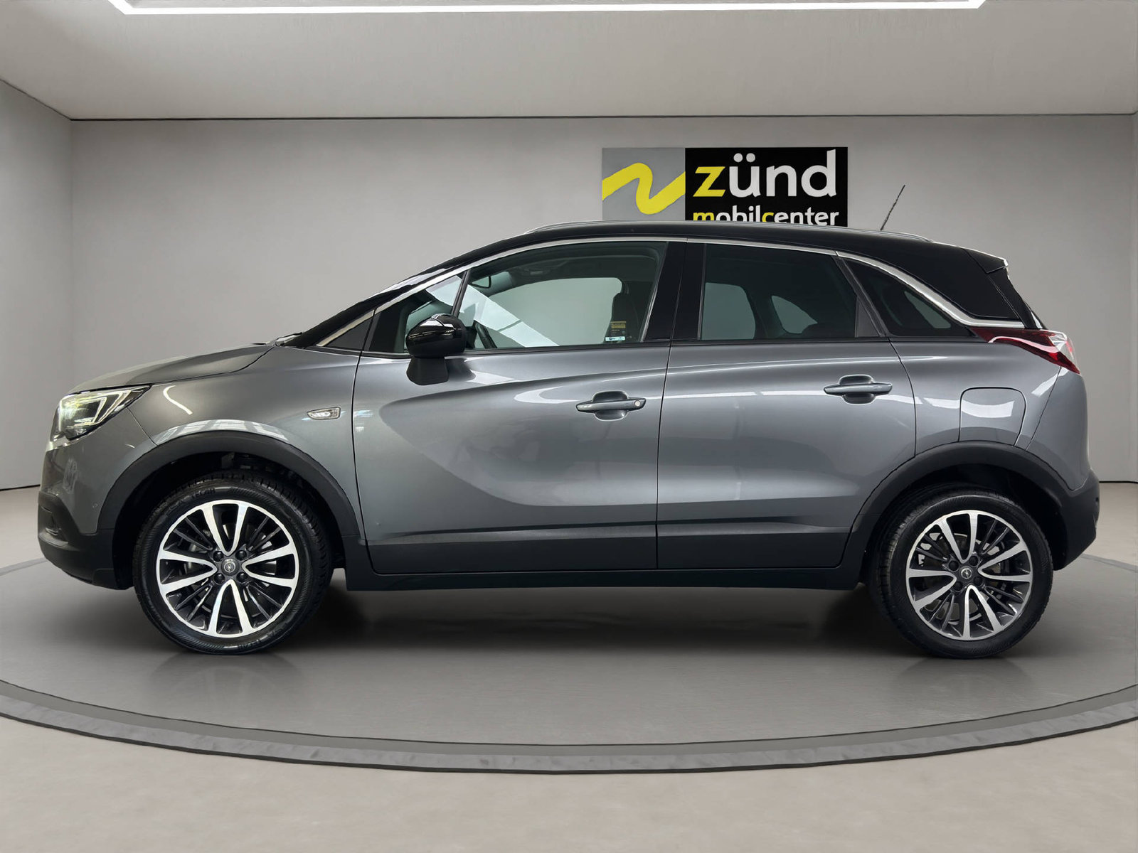 OPEL Crossland X 1.2 T Excellence S/S, Petrol, Second hand / Used, Automatic - 2