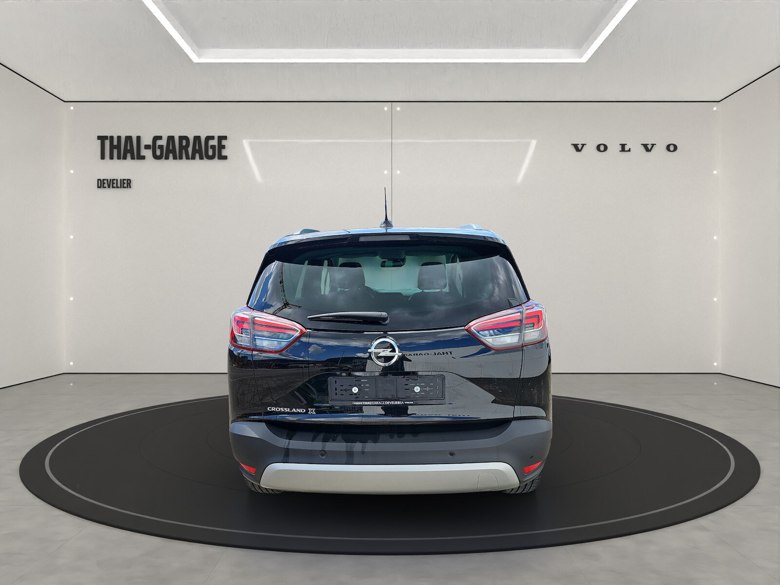OPEL Crossland X 1.2 T 130 Ultimate S/S, Petrol, Second hand / Used, Automatic - 4