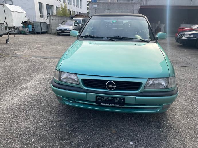 OPEL F 181 CABRIO, Benzin, Occasion / Gebraucht, Handschaltung