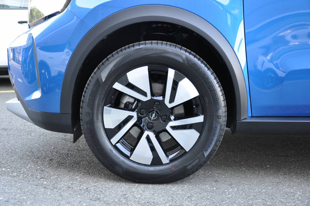 OPEL Frontera 1.2 T HEV 145 GS, Hybride Léger Essence/Électricité, Véhicule neuf pré-immatriculé, Automatique - 5