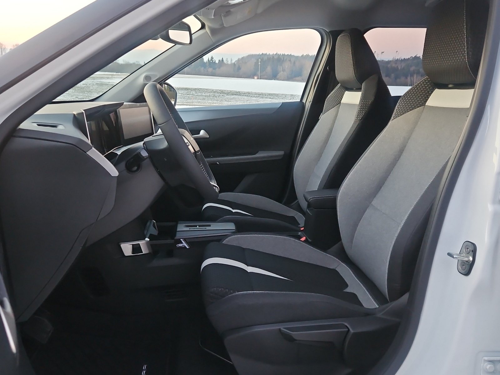 OPEL Frontera 1.2 T HEV 145 GS, Mild-Hybrid Benzin/Elektro, Neuwagen, Automatik - 7