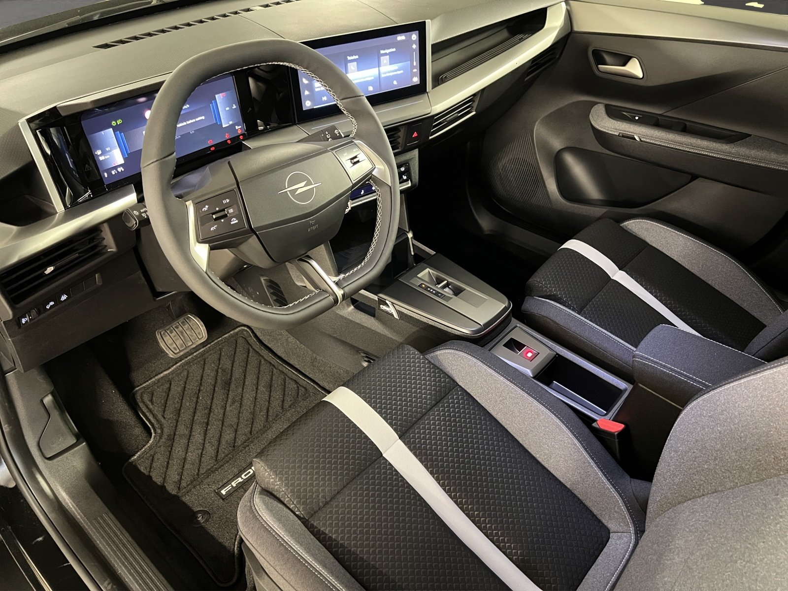 OPEL Frontera 1.2 T HEV 145 GS, Voll-Hybrid Benzin/Elektro, Neuwagen, Automatik - 6
