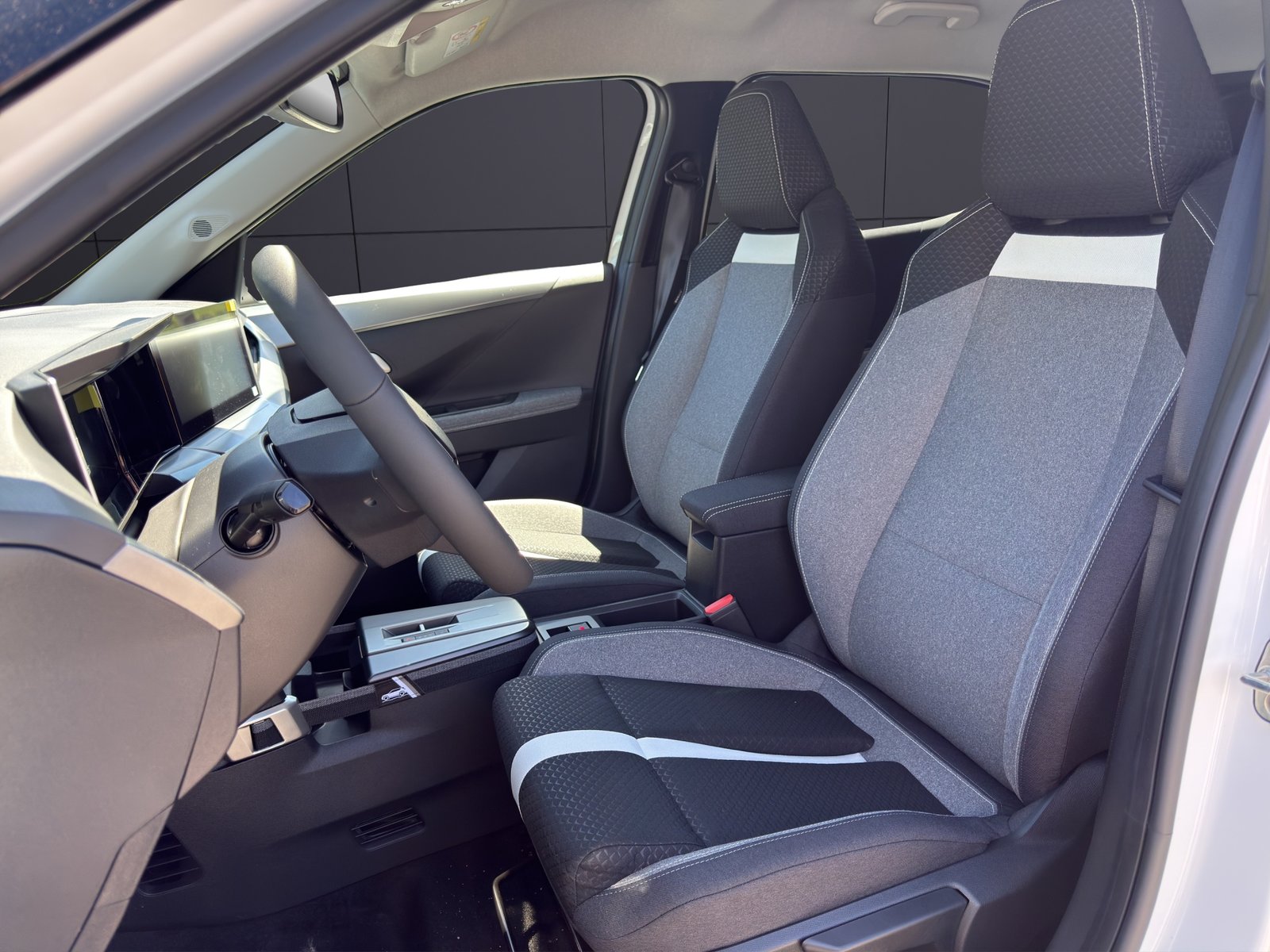 OPEL Frontera 1.2 MHEV GS, Mild-Hybrid Petrol/Electric, New car, Automatic - 6