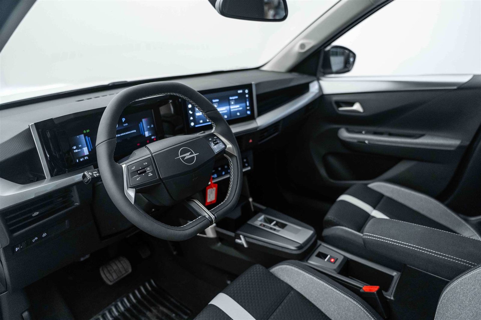 OPEL Frontera 1.2i MHEV Ultimate Automat NEW, Mild-Hybrid Petrol/Electric, New car, Automatic - 7