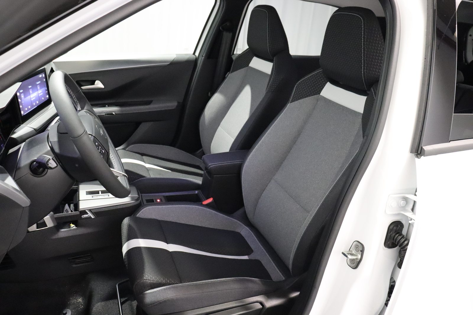 OPEL Frontera 1.2 T HEV 145 GS, Hybride Leggero Benzina/Elettrica, Auto nuove, Automatico - 4