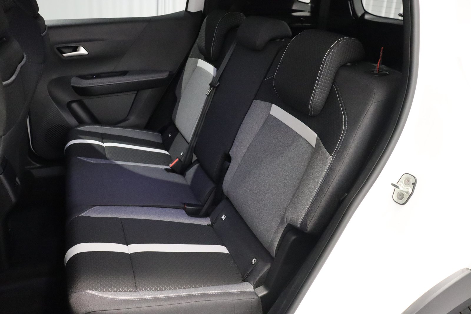 OPEL Frontera 1.2 T HEV 145 GS, Hybride Leggero Benzina/Elettrica, Auto nuove, Automatico - 5