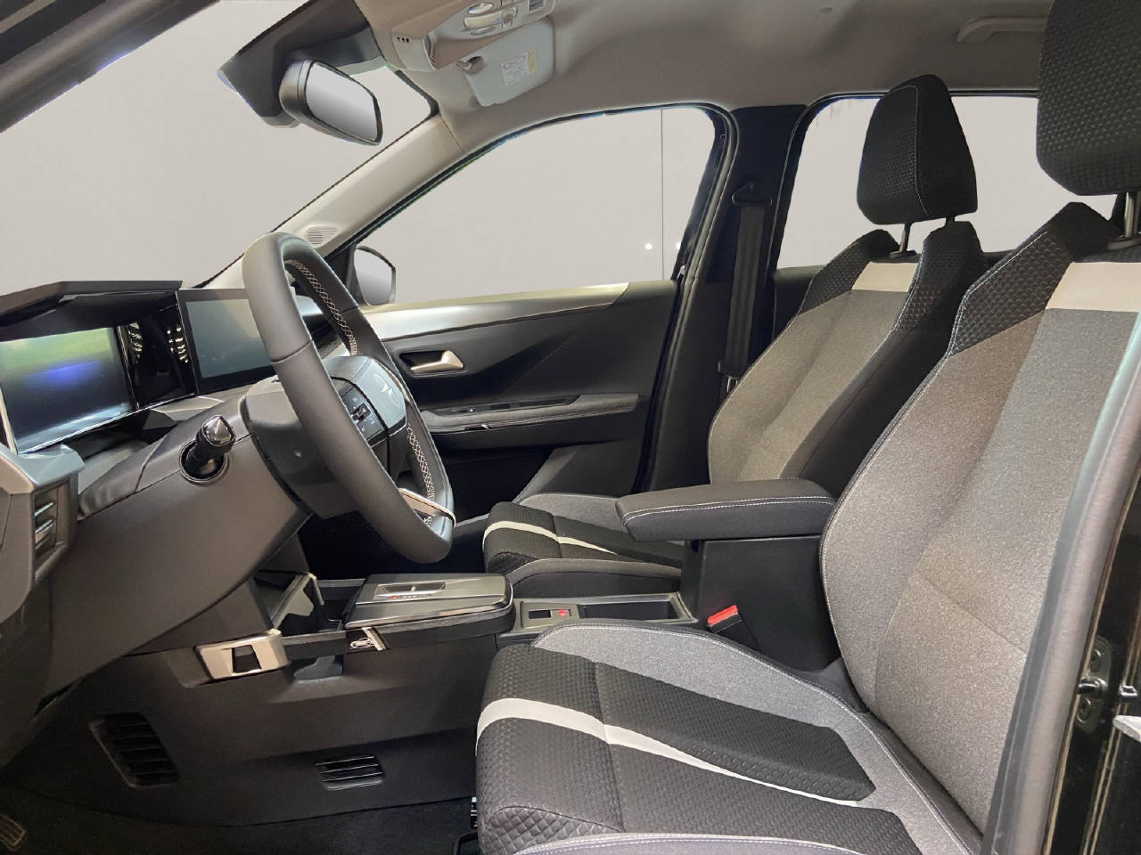 OPEL Frontera 1.2 T HEV 145 GS, Mild-Hybrid Benzin/Elektro, Occasion / Gebraucht, Automatik - 5