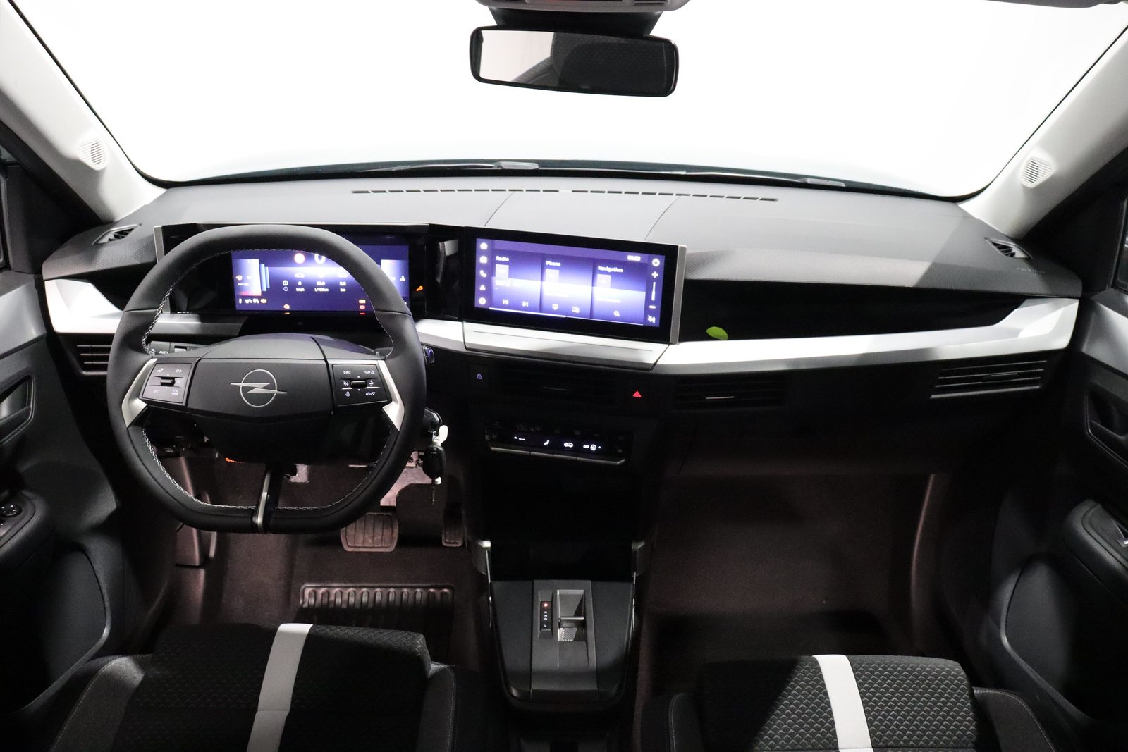 OPEL Frontera 1.2 T HEV Edition, Hybride Léger Essence/Électricité, Voiture de démonstration, Automatique - 6