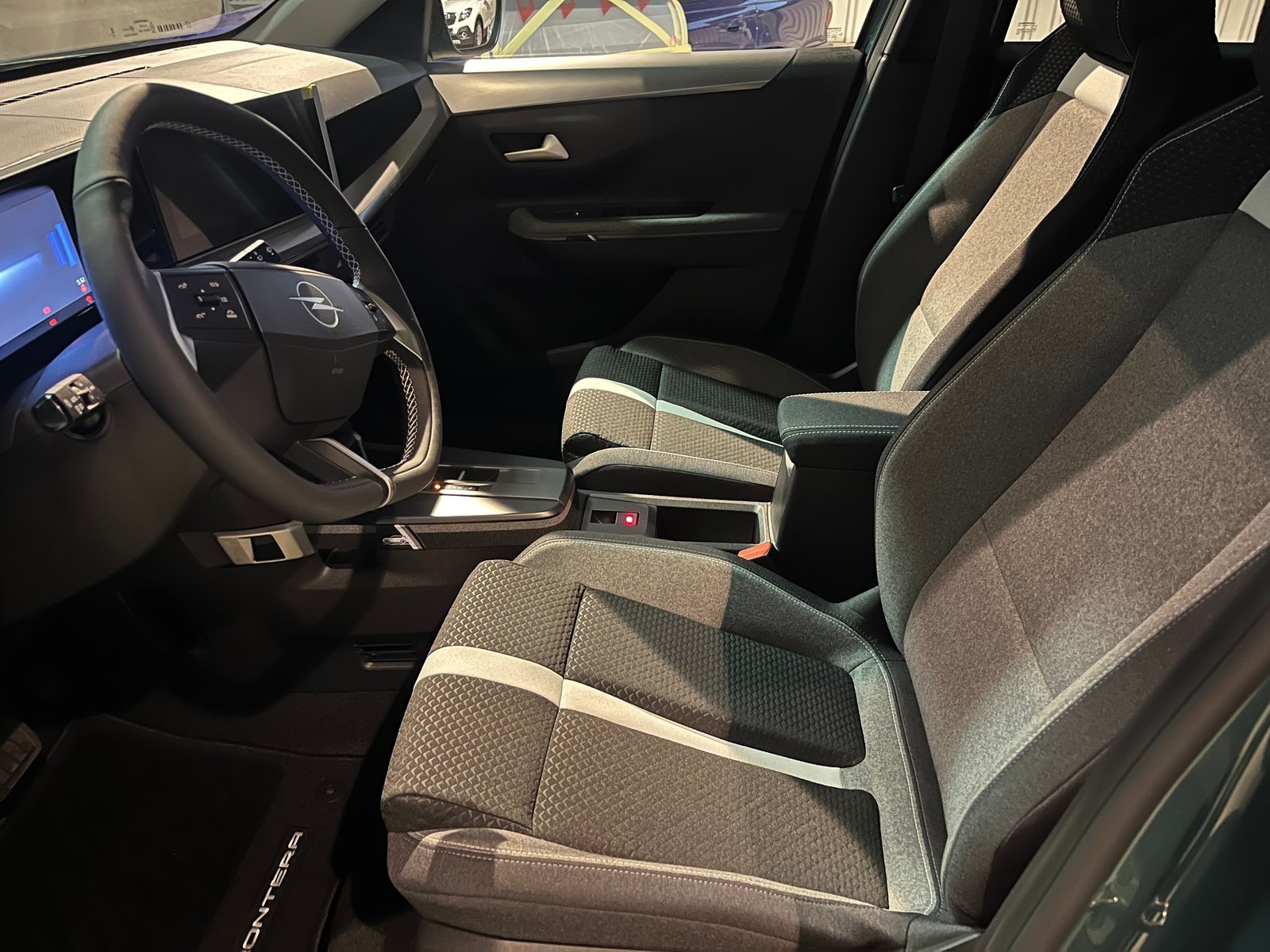 OPEL Frontera 1.2i MHEV GS, Mild-Hybrid Benzin/Elektro, Neuwagen, Automat - 2