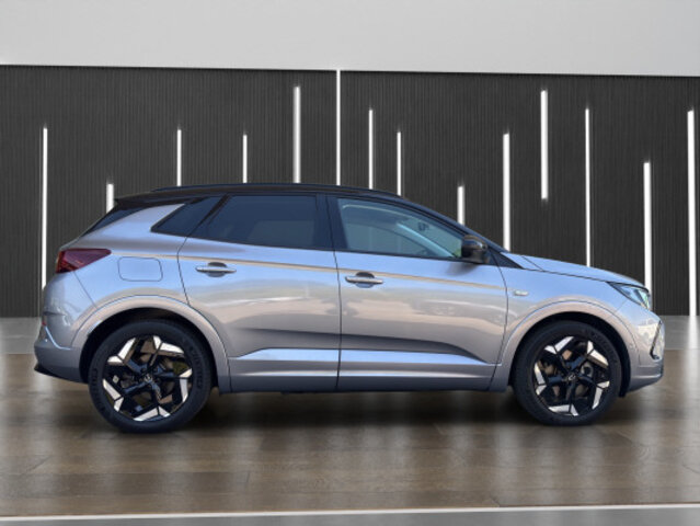 OPEL Grandland Hybrid4 GSe, Second hand / Used, Automatic - 7