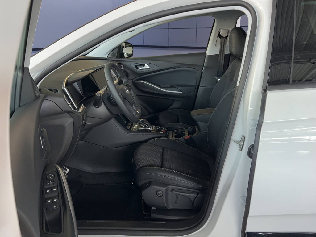 OPEL Grandland 1.6 T PHEV GS Line, Plug-in-Hybrid Benzina/Elettrica, Occasioni / Usate, Automatico - 6