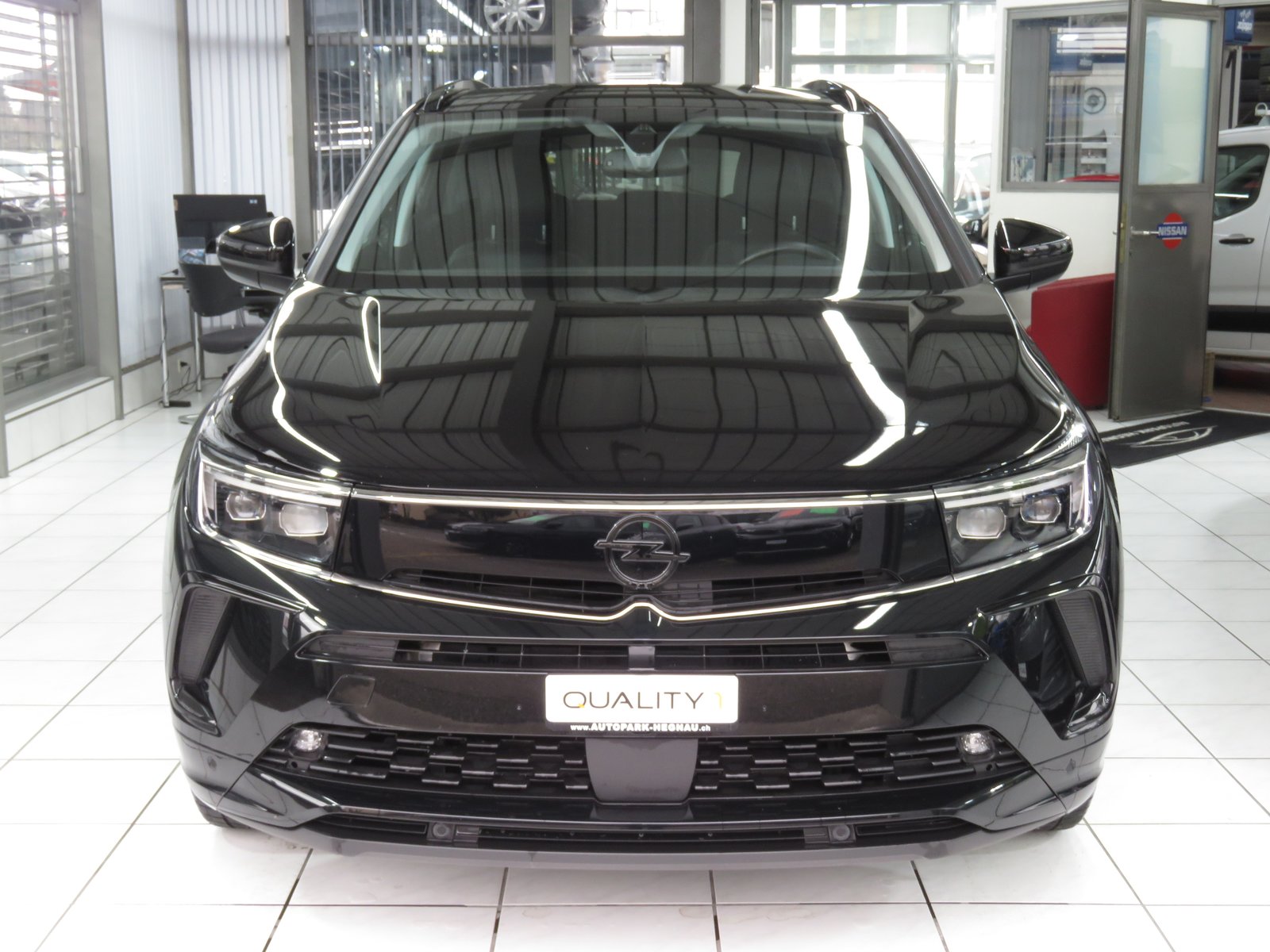 OPEL Grandland 1.2i TP Blitz Automatik, Petrol, Second hand / Used, Automatic - 2