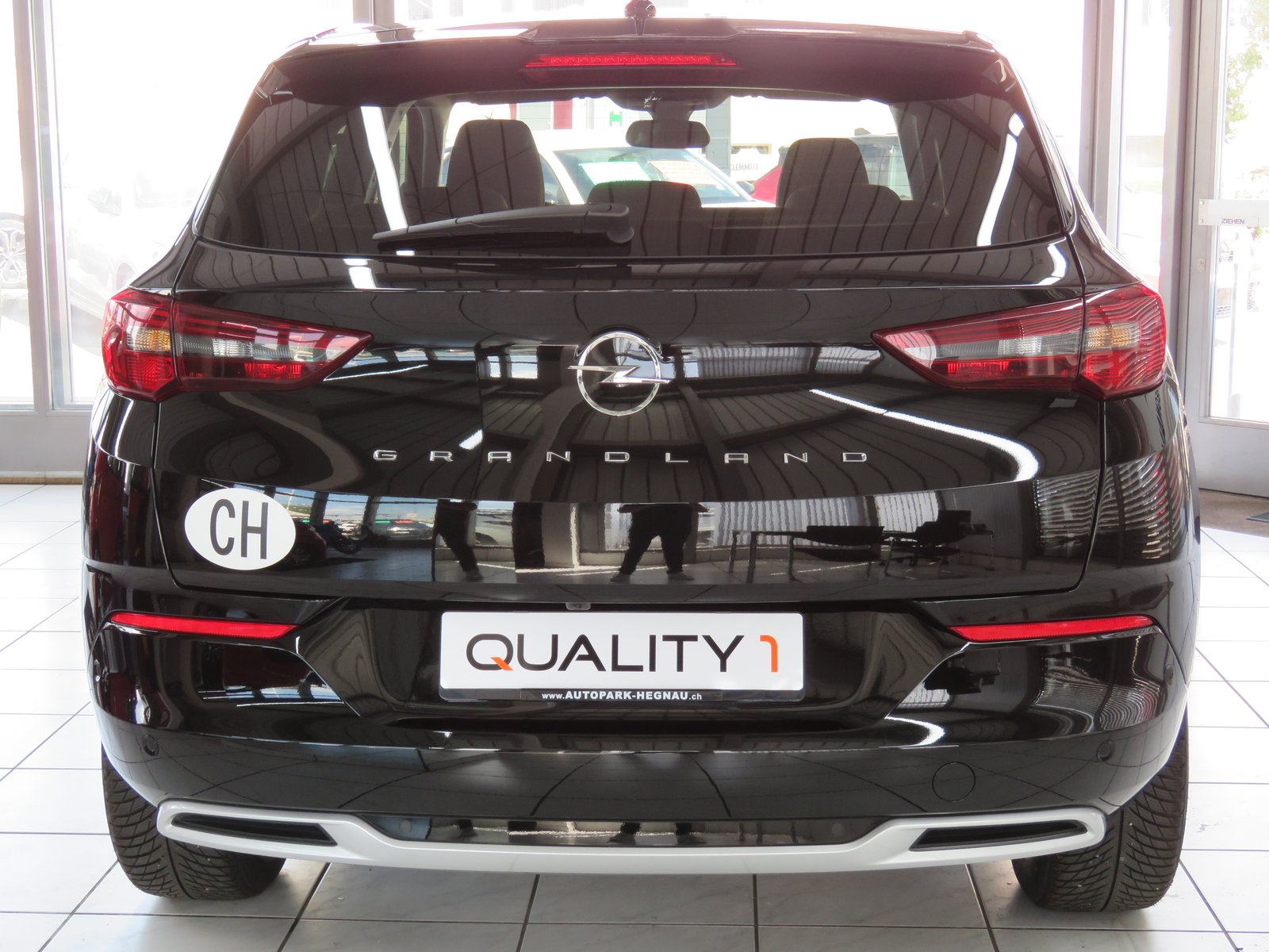 OPEL Grandland 1.2i TP Elegance Automat, Benzin, Occasion / Gebraucht, Automatik - 5