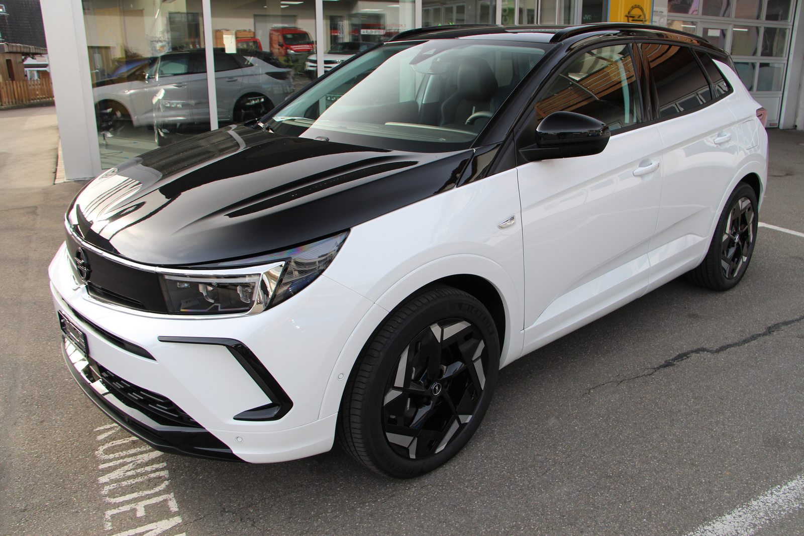 OPEL Grandland 1.6 T PHEV GSE, Plug-in-Hybrid Petrol/Electric, Second hand / Used, Automatic - 3