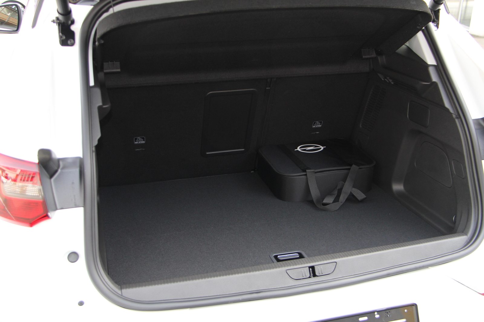 OPEL Grandland 1.6 T PHEV GSE, Plug-in-Hybrid Petrol/Electric, Second hand / Used, Automatic - 7