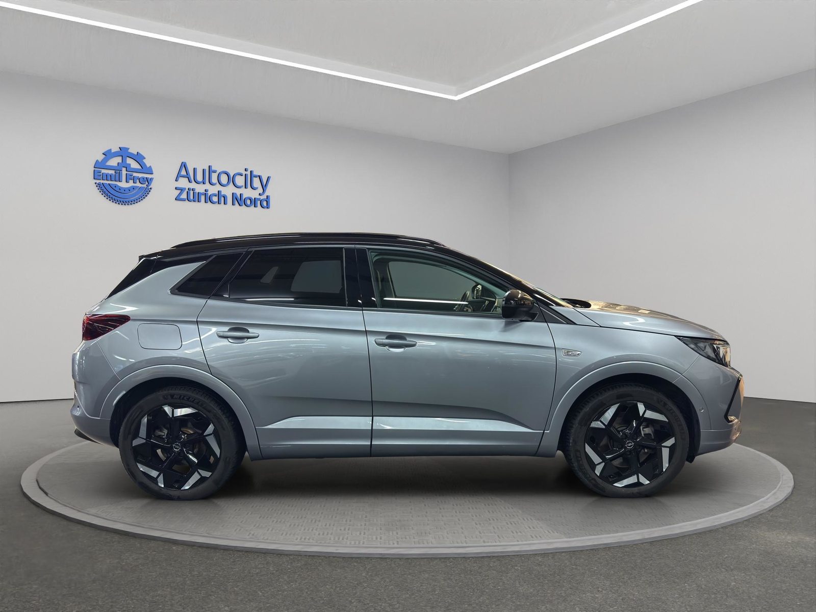 OPEL Grandland 1.6 T PHEV GSE, Plug-in-Hybrid Petrol/Electric, Second hand / Used, Automatic - 5