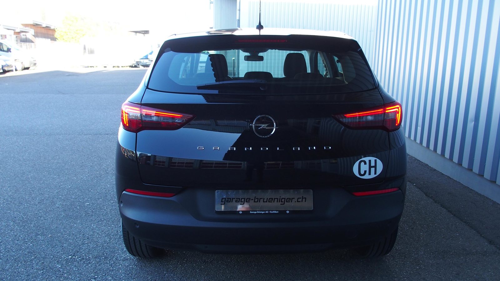 OPEL Grandland 1.2 T Edition, Petrol, Second hand / Used, Automatic - 4