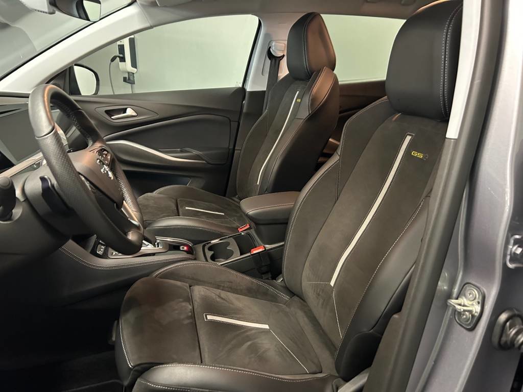 OPEL Grandland 1.6 Hybrid4 GSe Automatik, Mild-Hybrid Petrol/Electric, Second hand / Used, Automatic - 7