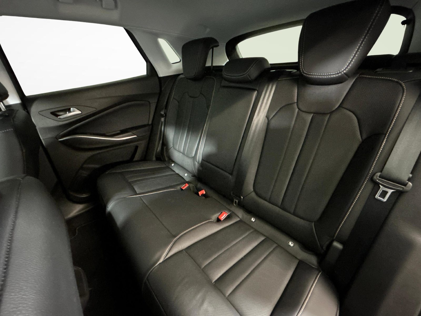 OPEL Grandland 1.6 T PHEV GSE, Hybride Rechargeable Essence/Électricité, Occasion / Utilisé, Automatique - 4