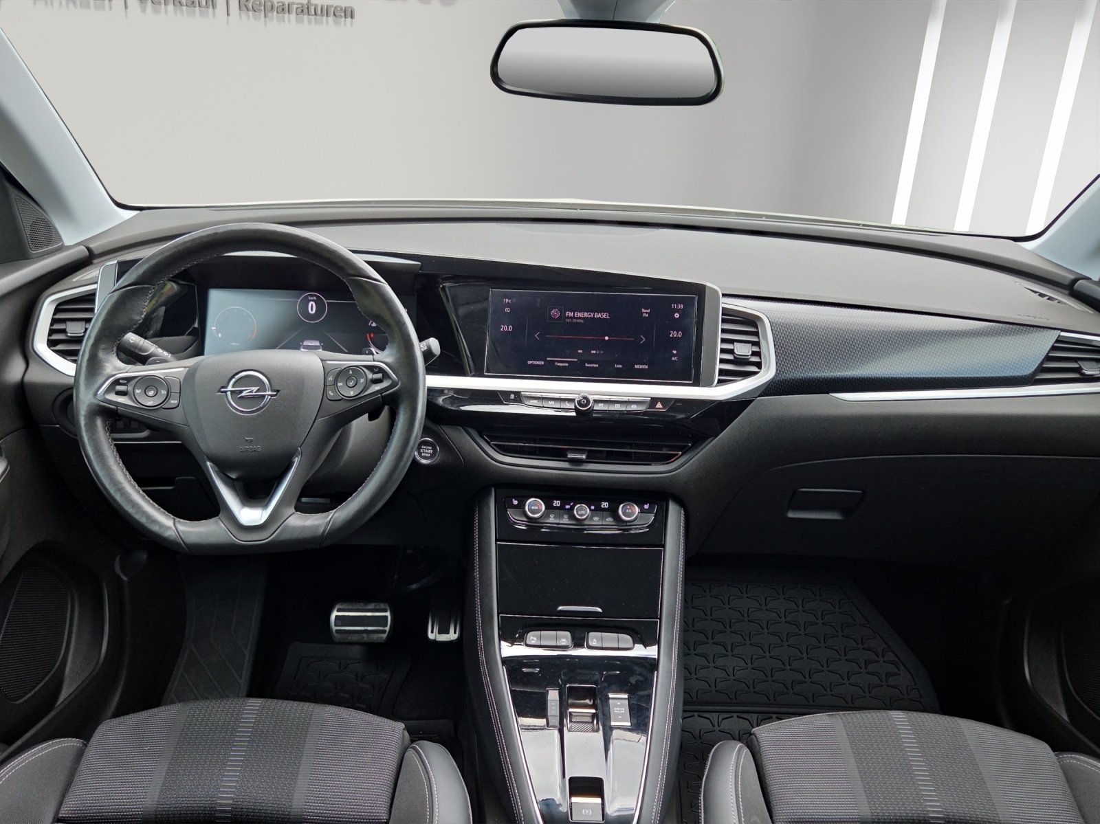 OPEL Grandland 1.2i TP Blitz Automatik, Benzina, Occasioni / Usate, Automatico - 7