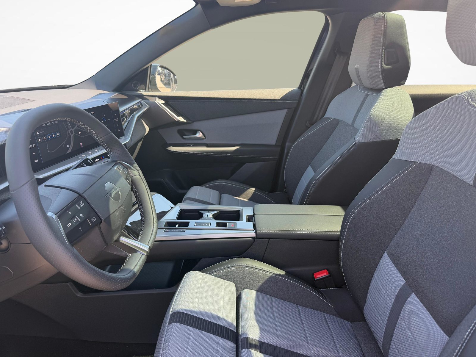 OPEL Grandland 1.2 T HEV GS, Hybride Léger Essence/Électricité, Occasion / Utilisé, Automatique - 2