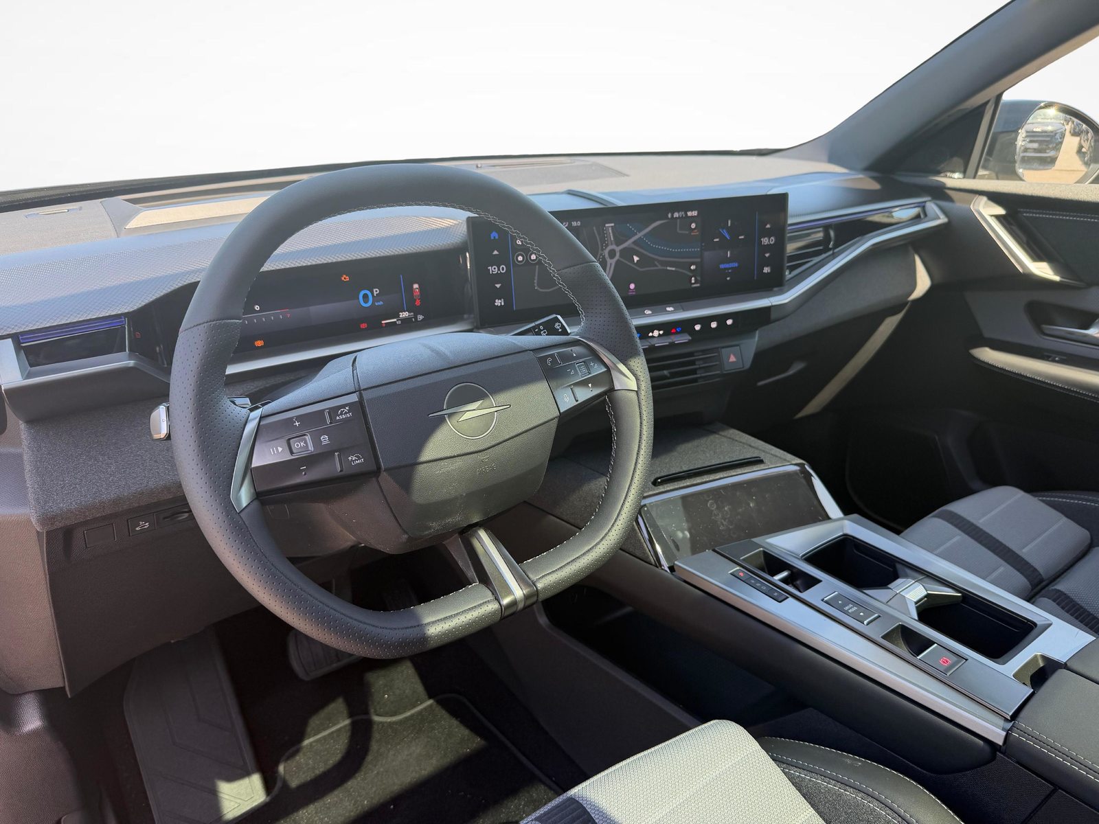 OPEL Grandland 1.2 T HEV GS, Hybride Léger Essence/Électricité, Occasion / Utilisé, Automatique - 4